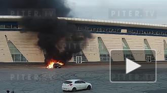 Петербуржец устроил "огненный дрифт" возле "Сибур Арены"