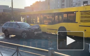 Тройное ДТП на Галстяна спровоцировало пробку