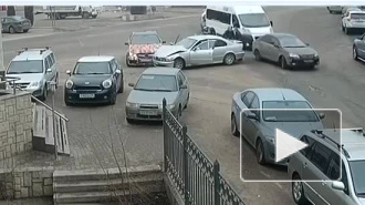 В сети появилось видео с воронежскими автомобилистами, устроившими драку после ДТП