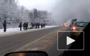 Видео: На трассе Вологда – Череповец горел школьный автобус