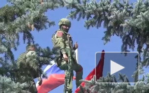 На здании администрации Белогоровки в ЛНР установили знамя Победы