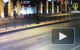 Появилось видео аварии на Лиговском проспекте у ТРЦ "Галерея"