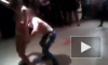 Появилось видео, как жительница Камышина обнажилась во время жарких танцев в ночном клубе