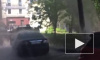 Появилось видео мощного прорыва трубы в переулке Гривцова