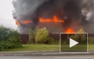 В Новой Москве загорелся склад площадью пять тысяч квадратных метров