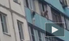 В Краснознаменске мужчина спас повисшую на балконе 7 этажа маленькую девочку
