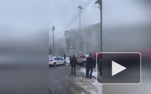 Появилась информация о состоянии здоровья пожарного, который сорвался со второго этажа на Московском проспекте