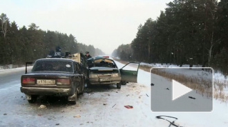 ДТП с участием 5 авто на Урале, там сбили водителя, вышедшего из машины