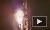 Жаркое видео из Краснодара: огонь охватил многоэтажку