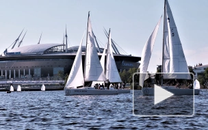 На Финском заливе артисты устроили гонки на парусных яхтах