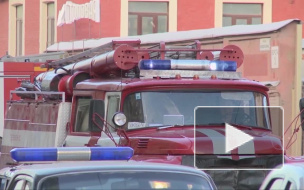 В Невском районе на улице Невзоровой горел склад с зимней одеждой и оборудованием