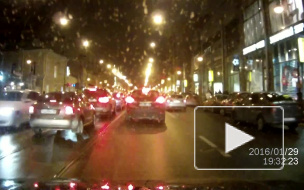 На Литейном проспекте ВАЗ "догнал" Ford Mondeo
