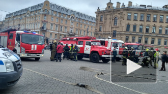 Видео: "Сенную" вновь закрыли, около станции дежурят спасатели