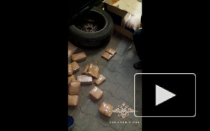 Петербуржец пытался провезти через Ивангород 63 кг наркотиков