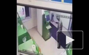 В Краснодаре неизвестный взорвал банкомат, но ушёл ни с чем
