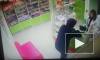 Смешное видео: во Владикавказе неуклюжий пузатый грабитель не смог ограбить аптеку
