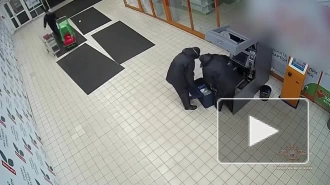 Полицейские установили подозреваемых в ограблении банкоматов на 19 млн рублей