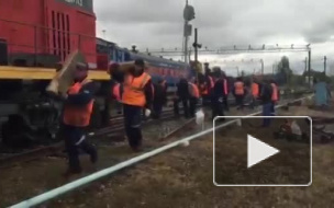 Появилось видео с места железнодорожной аварии в Пензенской области