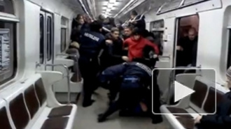 Пока полиция бездействует, пассажиры метро обороняются от грабителей ножами