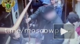 В московском метро злоумышленник распылил в лицо 65-летн...