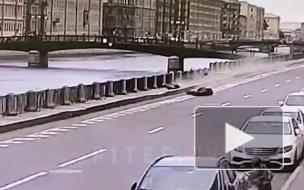 Смертельное ДТП с мотоциклистом на Фонтанке попало на видео