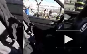 Видео: на Автовской улице перевернулся легковой автомобиль