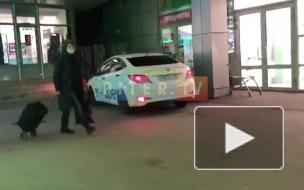 Неизвестные открыли стрельбу из машины такси в Рыбацком