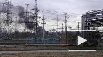 Петербуржцы: в Колпино рядом с электростанцией пожар