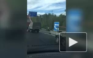 На Новоприозерском шоссе образовалась пробка из-за ремонта дороги и ДТП
