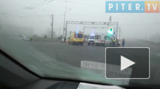 Видео: В Красногвардейском районе столкнулись две легковушкии и автобус