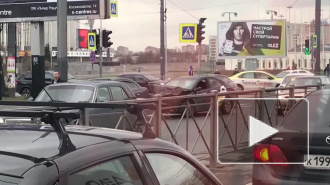 Видео: в тройном ДТП на Юрия Гагарина приняла участие машина "Яндекс.Такси"