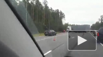 В Выборгском районе Audi столкнулась с грузовиком