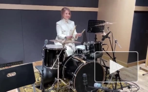 Тимошенко после заседания Рады сыграла на барабанах