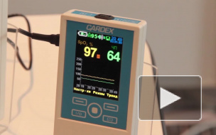 Подросток изрезал женщину в парадной на Варшавской, но не смог отобрать у нее сумку