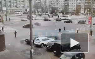 Видео: ДТП на пересечении Индустриального и Ударников спровоцировало пробку 