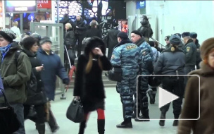 ОМОН на Невском. Милиция готова пресечь акции националистов