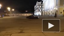 Видео: дрифтеры устроили ночной заезд у Александринского театра