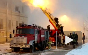 В Петербурге на Стачек горит общежитие. Идет эвакуация