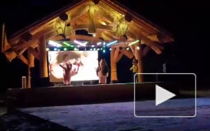 Видео: Самая грустная новогодняя вечеринка проходит в Красноярском парке