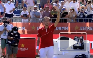 Медведев вышел в полуфинал турнира на Мальорке