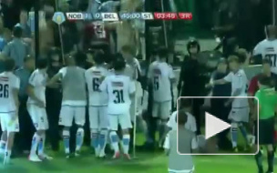 Аргентинский футболист получил от полицейского удар дубинкой в лицо