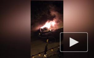 Неизвестный поджег ночью автомобиль на улице Савушкина