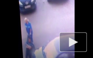 В Оренбурге врач "скорой" тащила пациента по асфальту, позднее мужчина скончался в реанимации