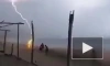 Появилось видео удара молнии в двух людей на пляже в Мексике