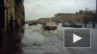 Из-за наводнения петербургскую дамбу вновь закрыли