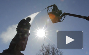 В Петербурге к 9 мая маршалы Советского Союза "встали под душ"