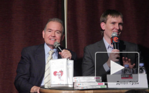 Писатель Джон Грей впервые встретился с петербуржцами