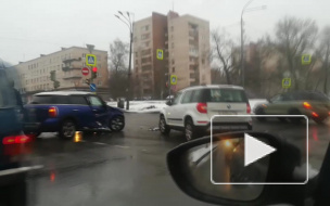 В Петербурге на Стачек произошло ДТП
