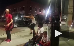 Темнокожий мужчина напал на 12-летнего уличного танцора в США