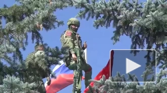 На здании администрации Белогоровки в ЛНР установили знамя Победы